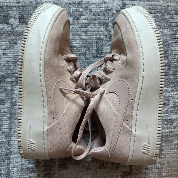 Nike Platform - Picture 5 of 5